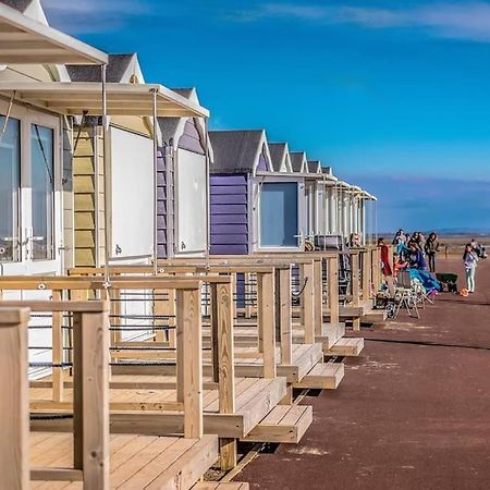 Hidden Gem W/ Parking Short Walk To Pleasure Beach Blackpool Exterior foto